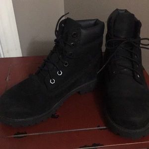 Timberland 6-inch Black boots
